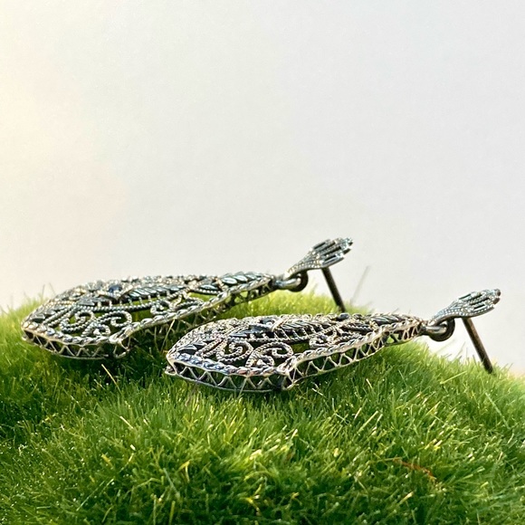 Ornate Vintage Filigree Sterling Silver and Diamond or Sapphire Earrings - Picture 5 of 8